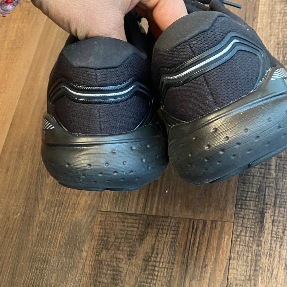 Brooks Glycerin 21 Gts Black Athletic Shoes - Picture 9 of 12